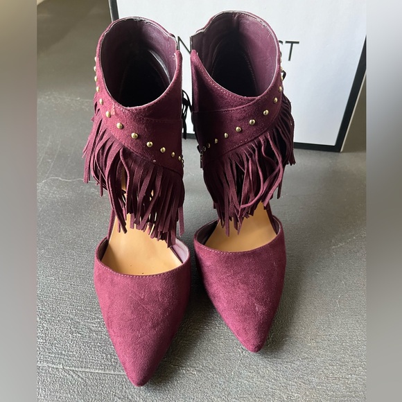 Nine West Burgundy heels in 7.5 - Picture 2 of 5